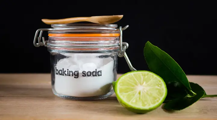 Mix baking soda with honey